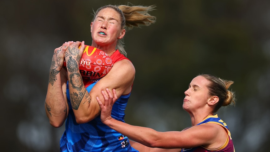 Dees deliver Lions' greatest AFLW defeat, Port star's cruel injury blow