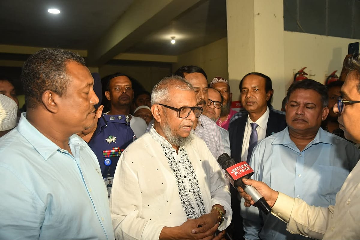 Expat minister orders strict action against irregular migration and broker traps