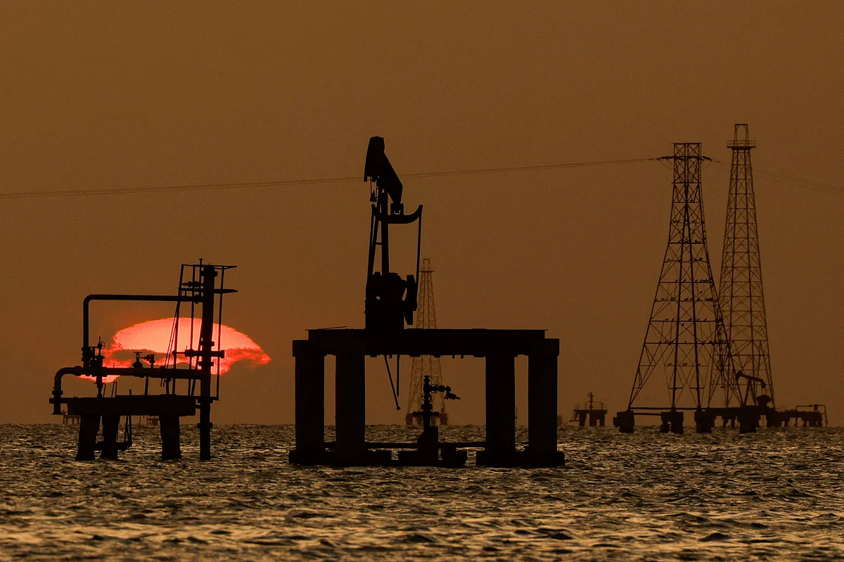 US gets majority control of 65 billion barrels of Venezuelan oil