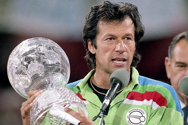Miandad weeps as he calls for Imran Khan’s release