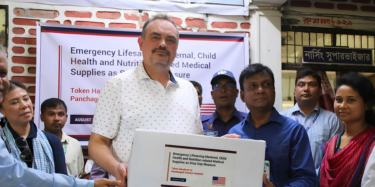 US provides $2.4m in health equipment to strengthen Bangladesh’s health system