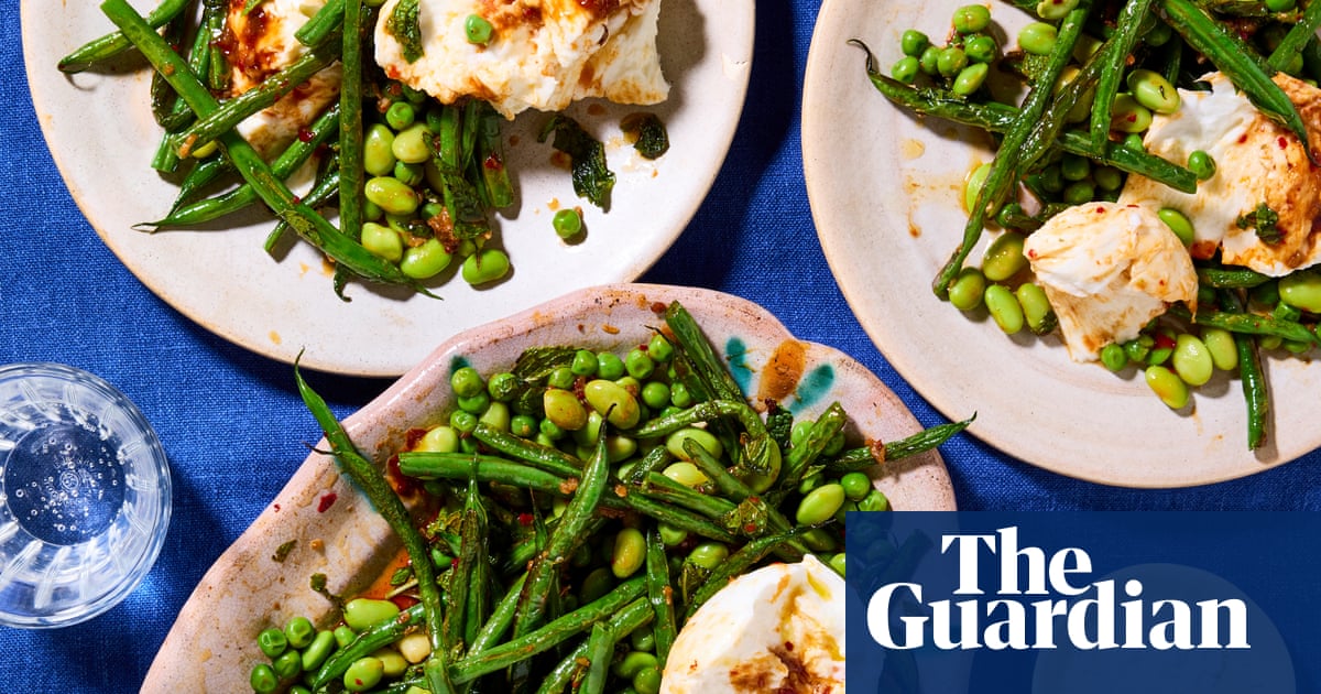Meera Sodha’s recipe for spicy mozzarella, green bean and edamame salad | Meera Sodha recipes