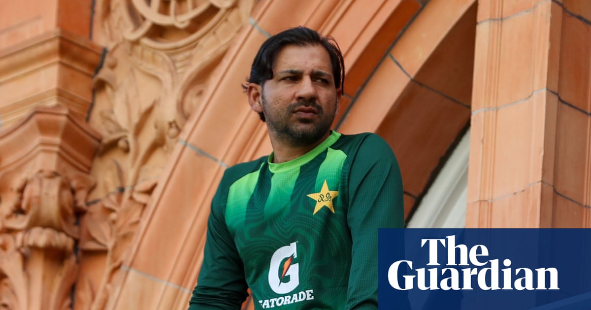 Pakistan sack head coach and send seven players home after England Test series defeat