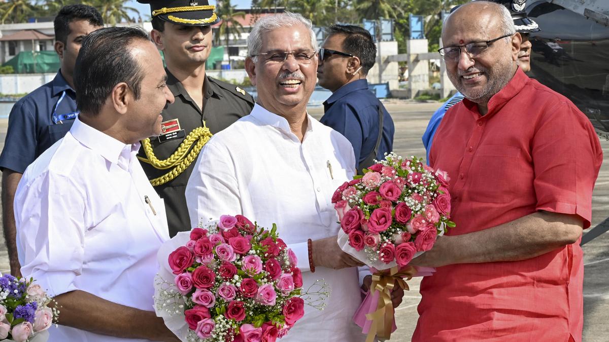 Vande Mataram politics returns to centre stage in Keralam as Onam festivities end