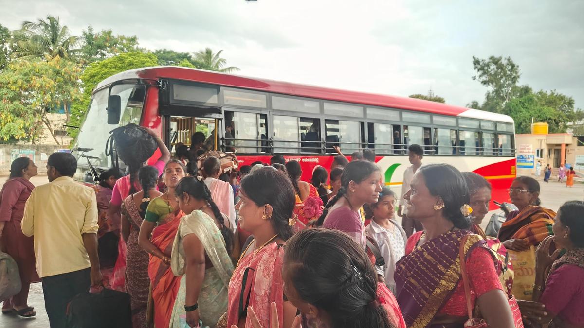 Shakti scheme triggers surge in women pilgrims during Sharavana Masa in Karnataka