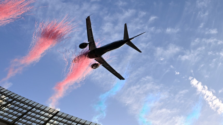 Aviation authorities to review low flyover at Cape Town rugby match