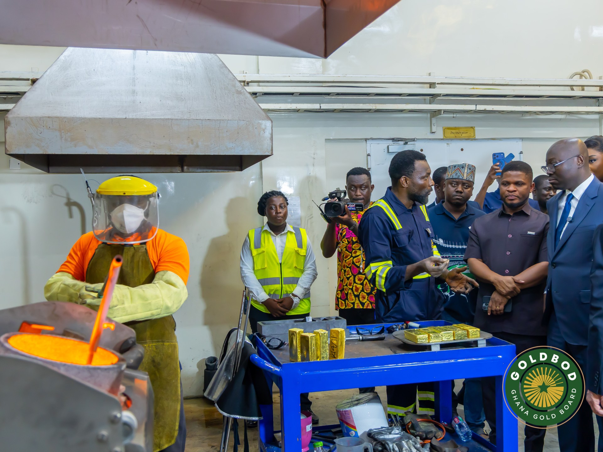 Ghana tightens gold exports in push to keep more value at home
