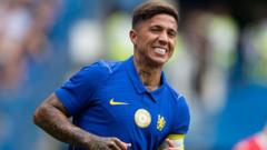 Man City agree £125m fee for Chelsea's Fernandez