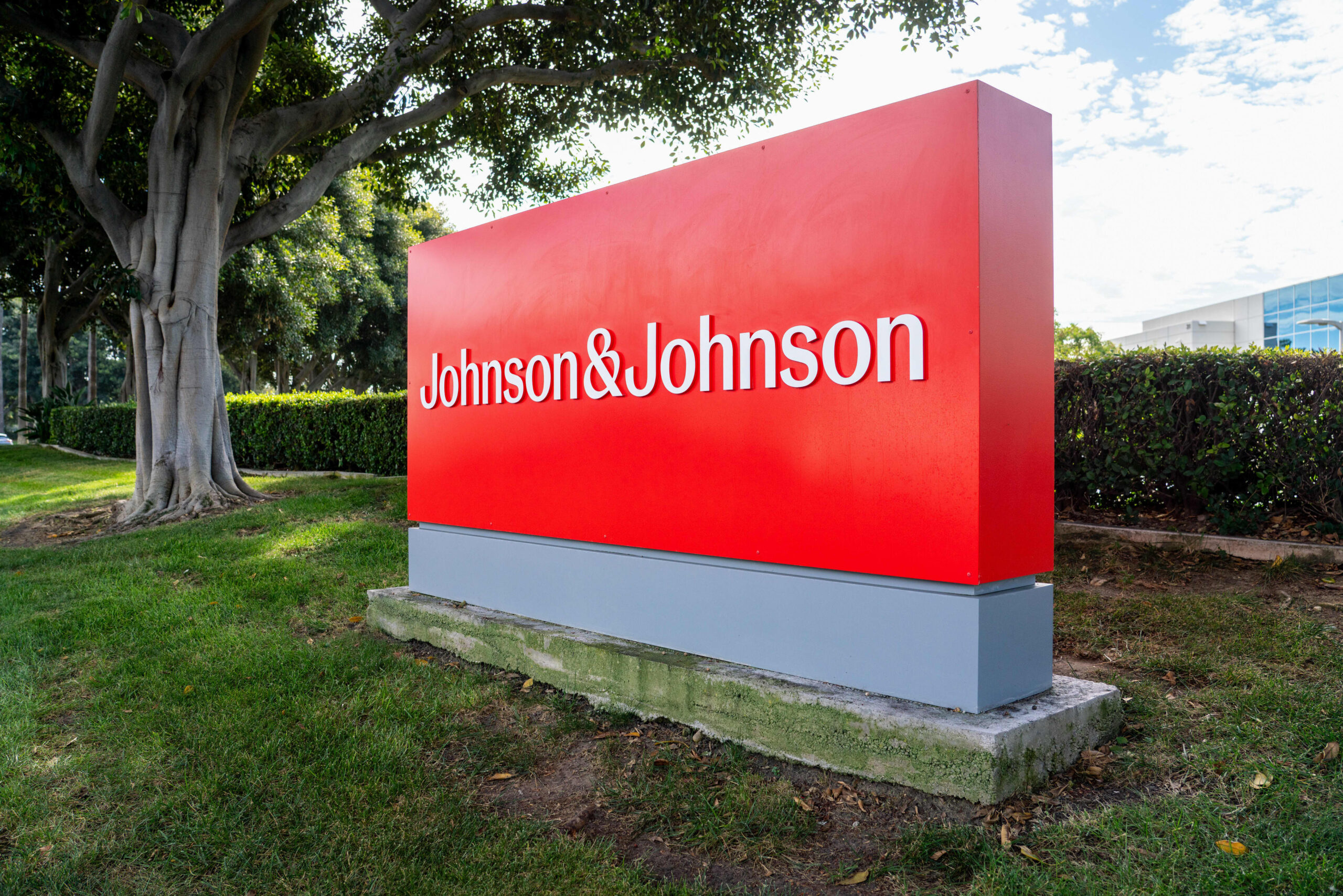 J&J's run to record highs hasn't reached the finish line yet. Here are the key drivers