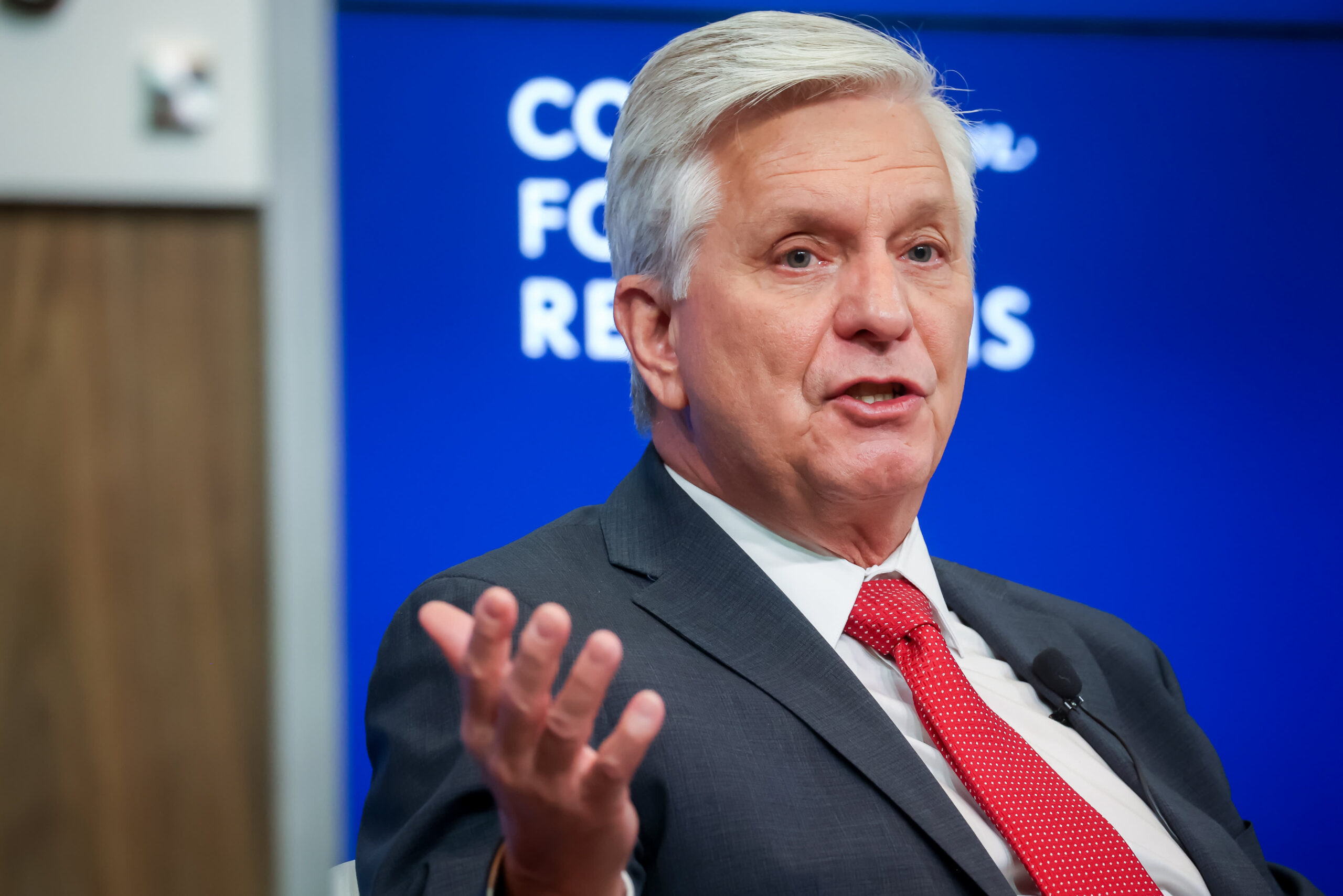 Fed Governor Waller indicates he will support holding rates steady at September meeting