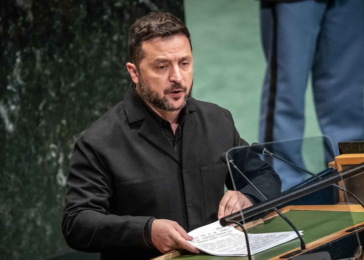 Zelensky accuses Moscow of buying time for war with fake diplomacy – Yahoo