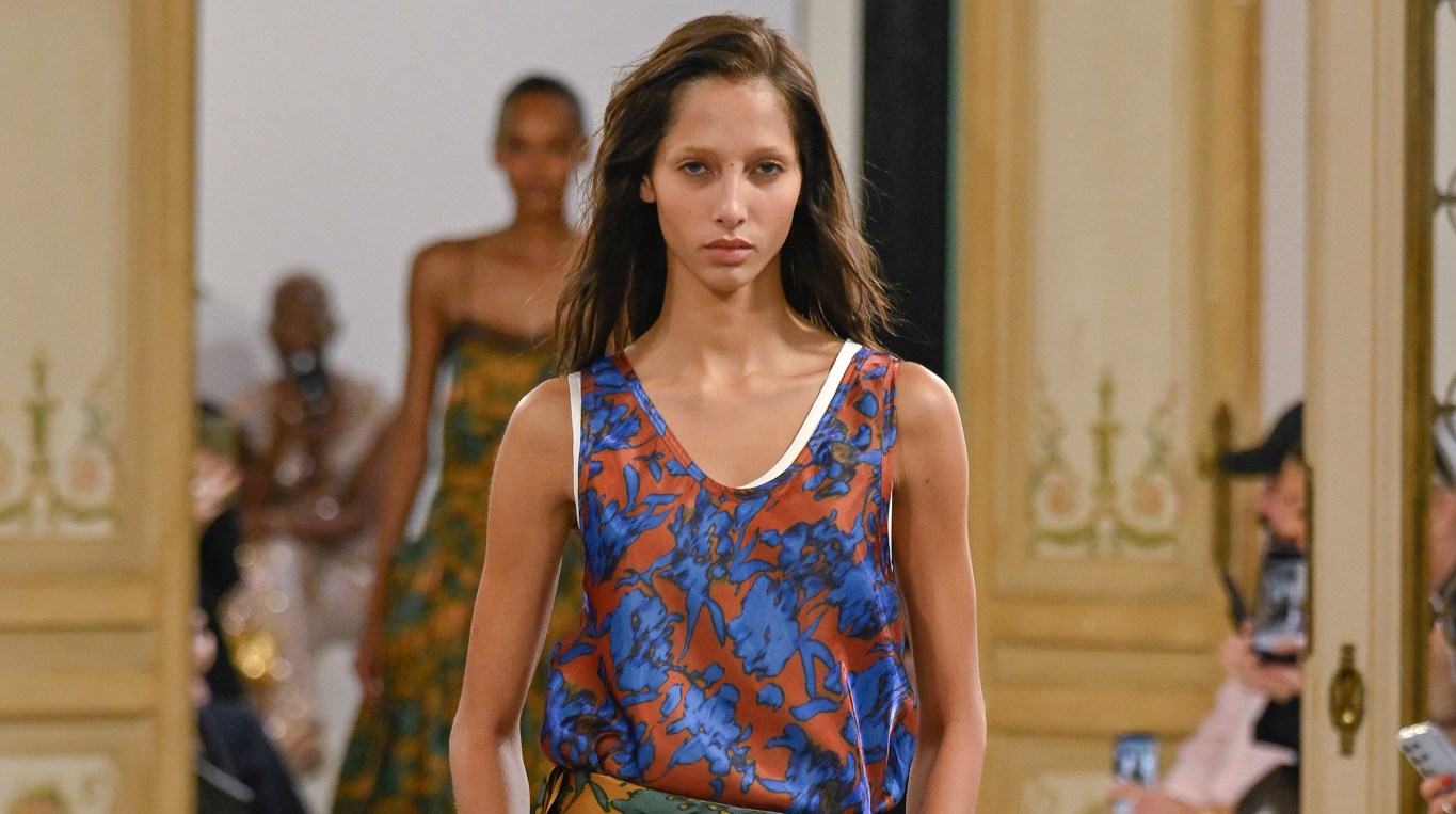Alberta Ferretti Spring 2027: A Beautiful Escape – WWD