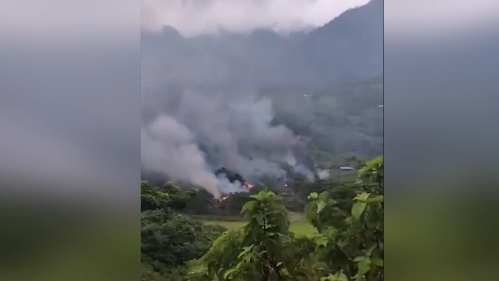 30 houses set afire, villager shot as Manipur's Kangpokpi witnesses fresh violence