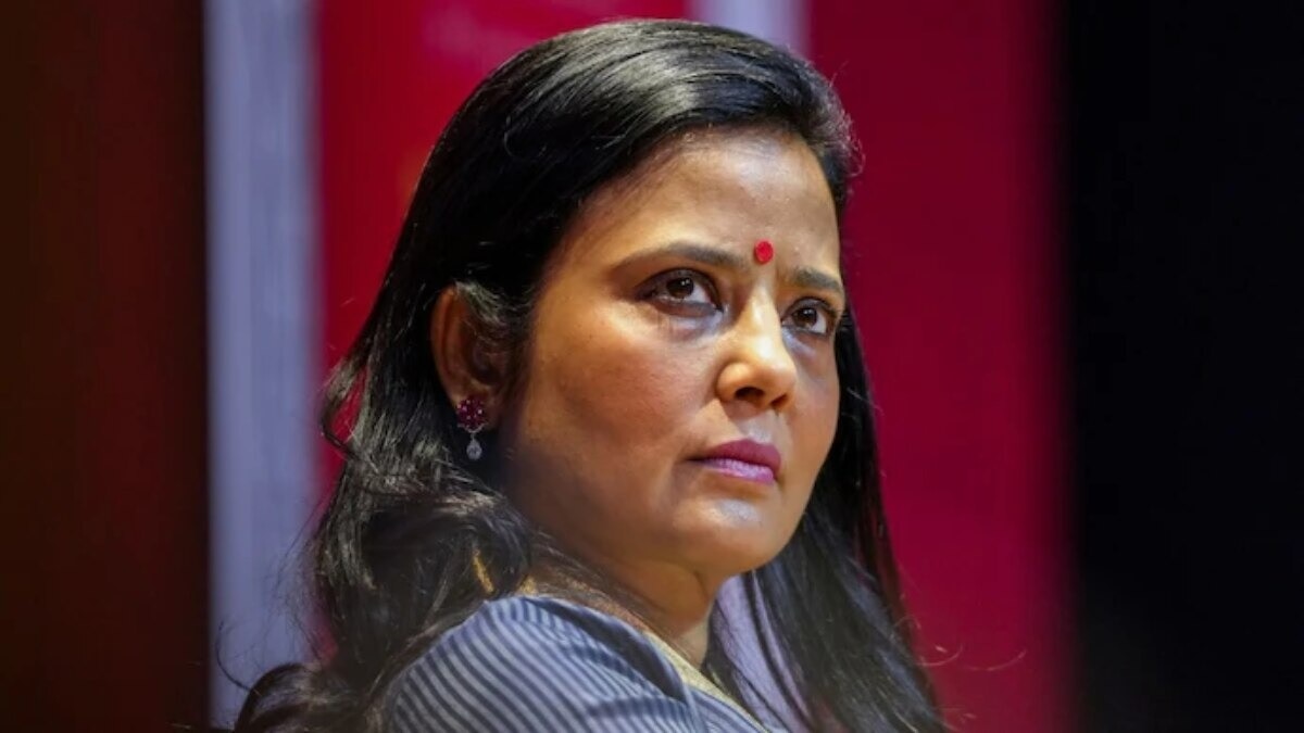 Supreme Court defers Lokpal pleas in cash-for-query case against Mahua Moitra