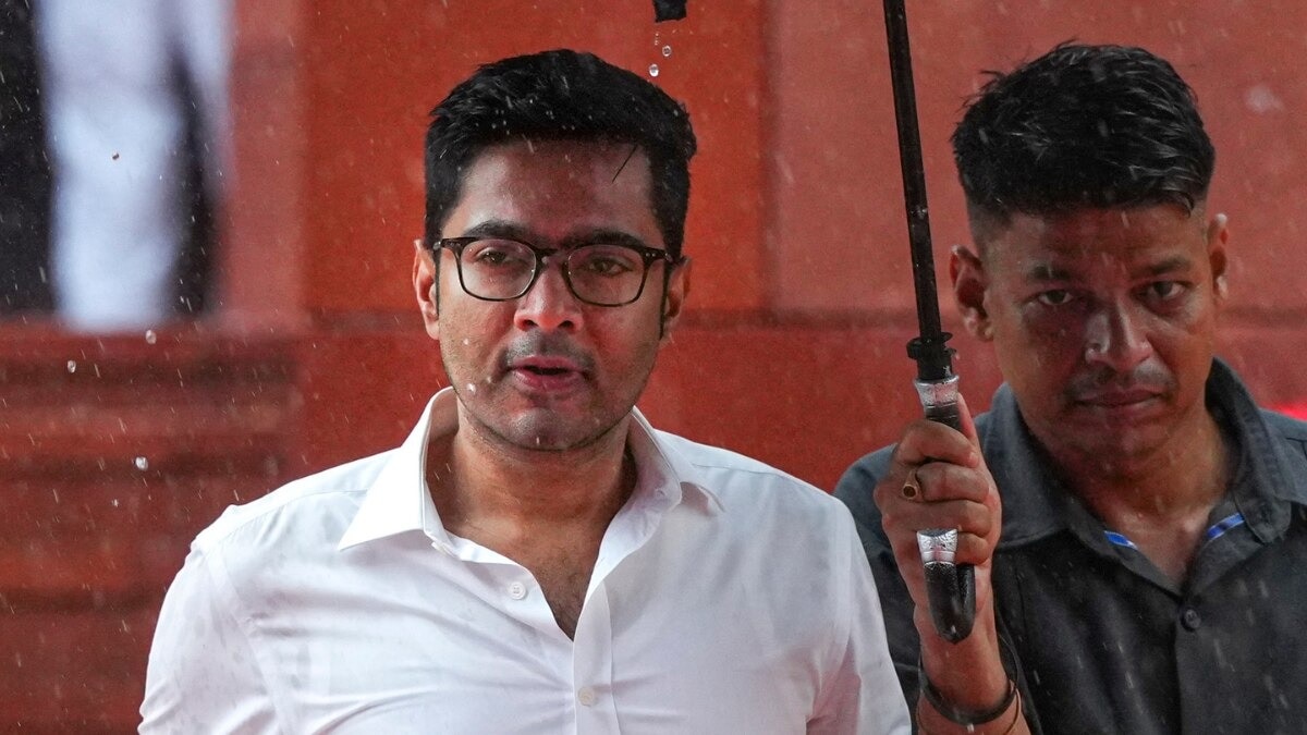Abhishek Banerjee alleges vendetta after 6-hr police questioning over billboard row