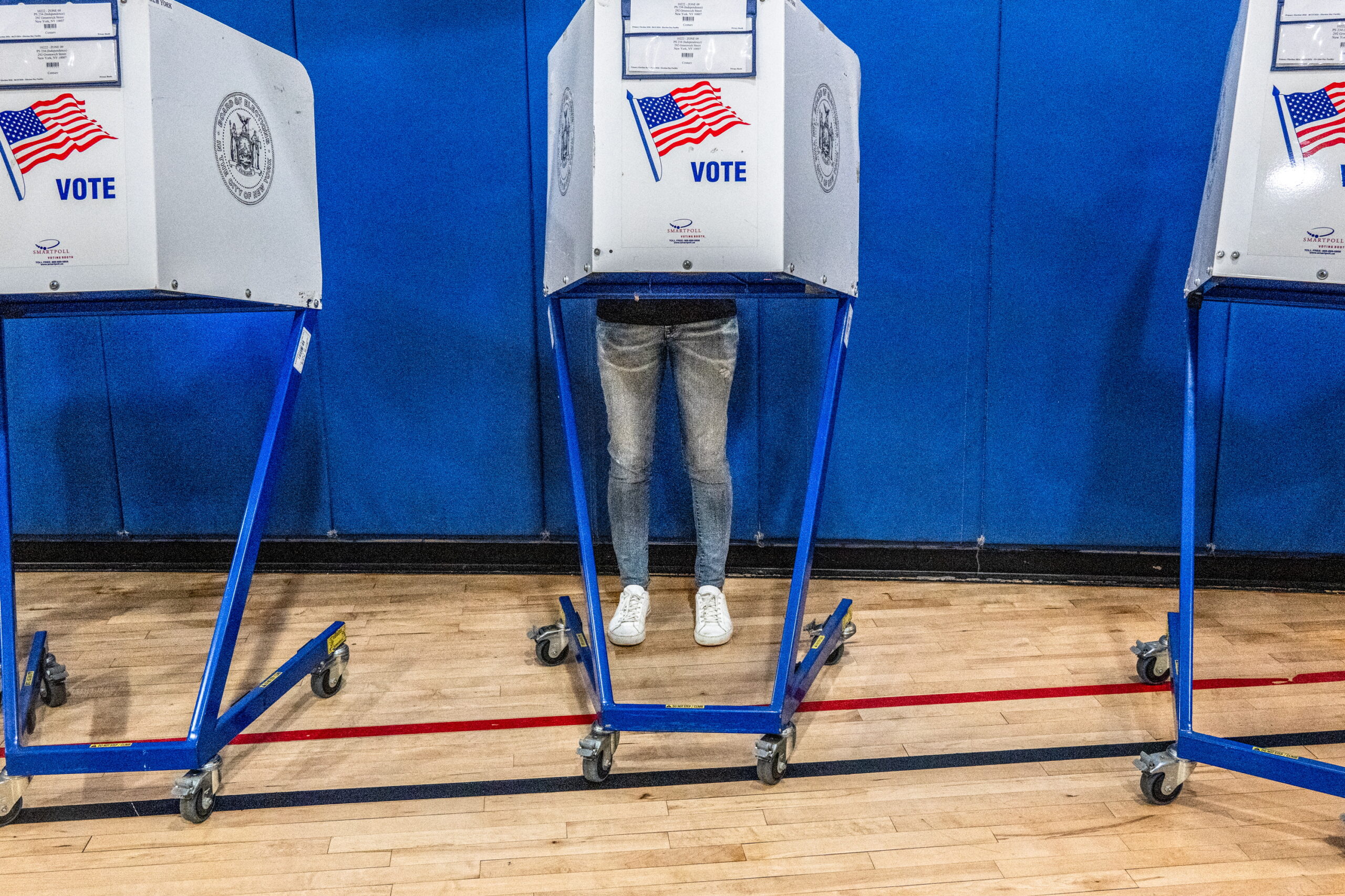 Democrats demand Homeland Security officials fund election security ahead of midterms