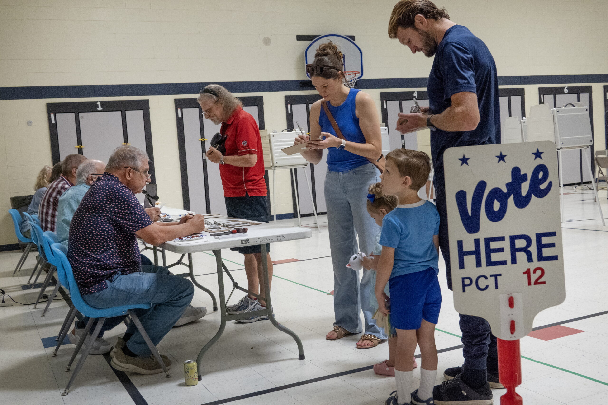 The Trump administration still aims to make state citizenship lists ahead of midterms