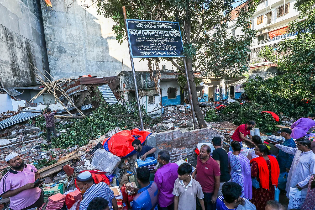 Dhaka health centre demolition: 4 arrested