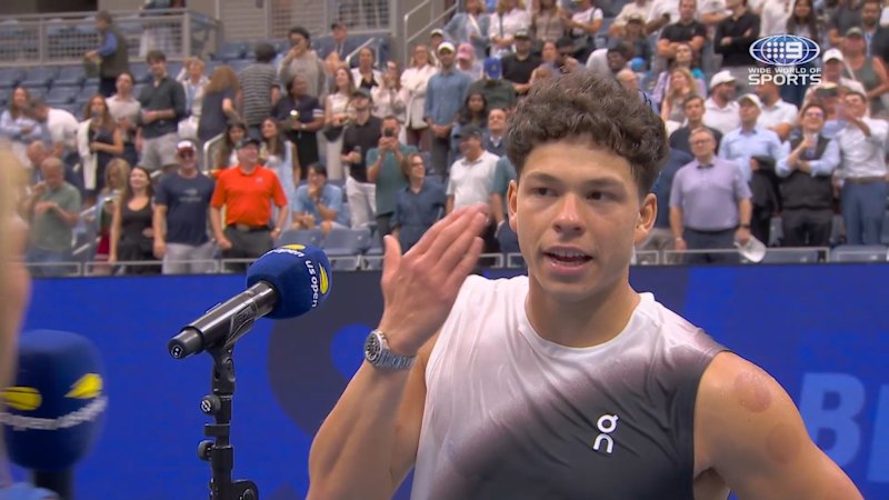 Shelton's awkward interview at US Open
