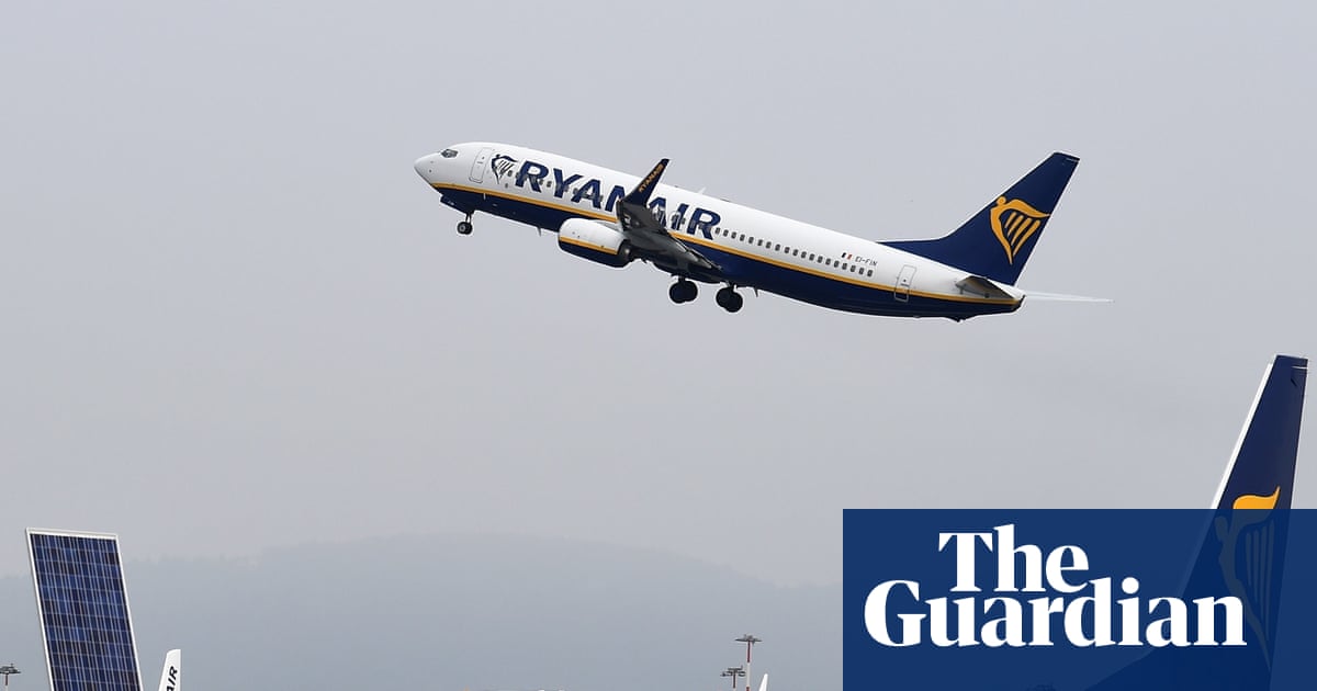 Ryanair warns air fares in Europe will jump next year if oil price stays high