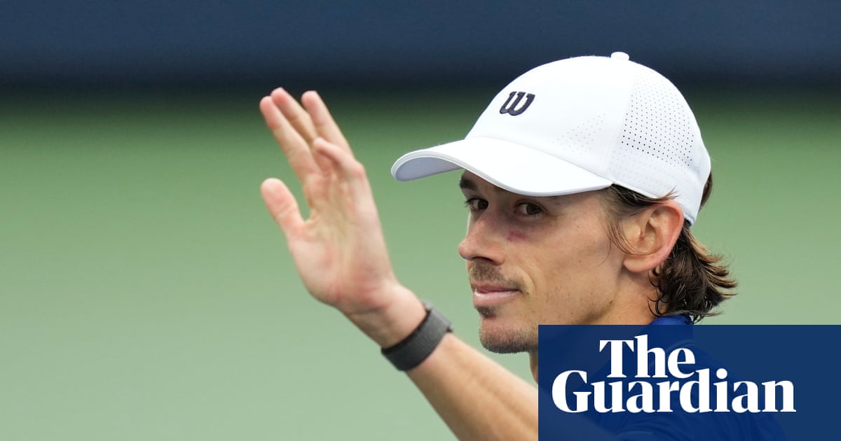 Alex de Minaur finally reaches US Open second round amid scheduling backlog