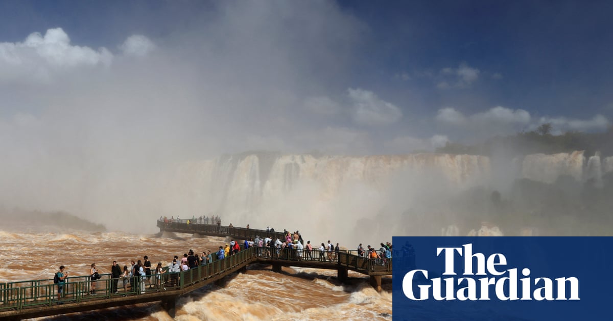 Iguazú Falls' water level rises by five times the average – video