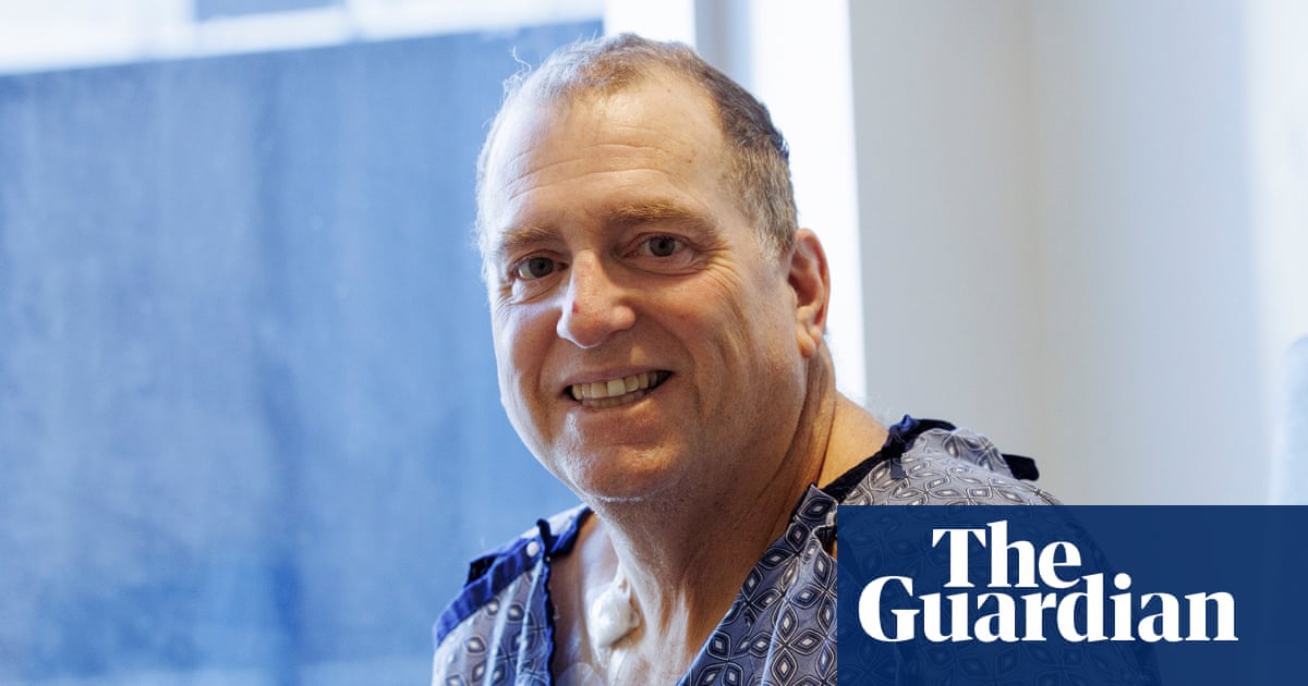 Genetically modified pig kidney keeps man alive for record nine months