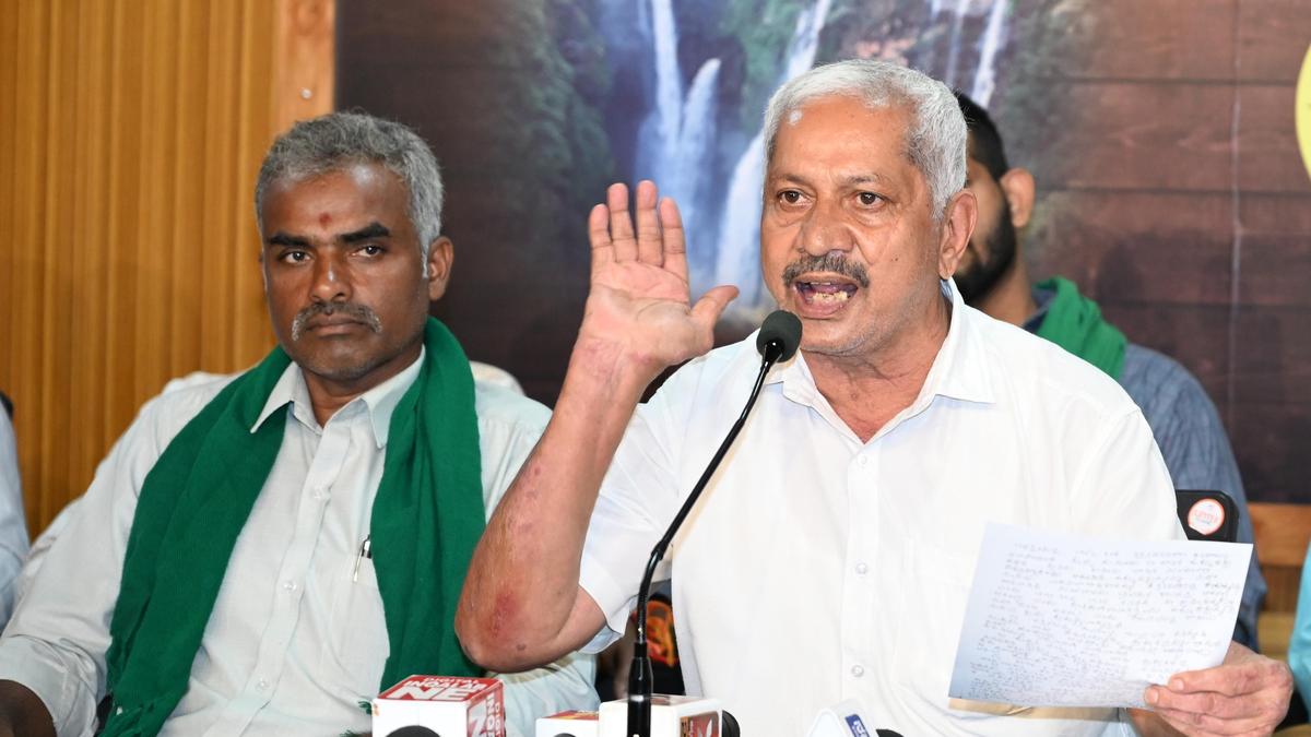 Ti.Na. Srinivas urges all MLAs and MP of Shivamogga to resign for ‘failing to safeguard interests of Malnad farmers’