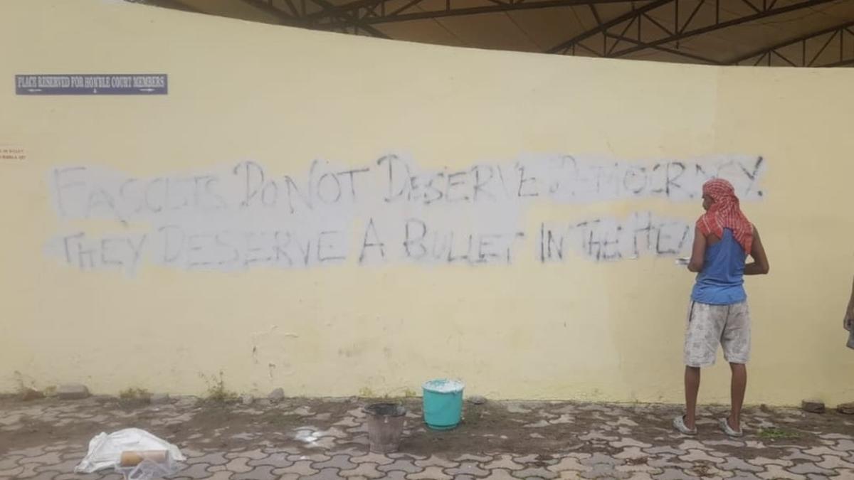 Jadavpur University V-C calls for check on wall graffiti, asks students to air views on social media