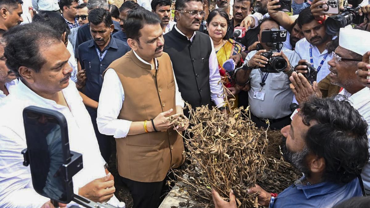 CM Fadnavis and DCM Shinde visit drought-prone regions in Maharashtra