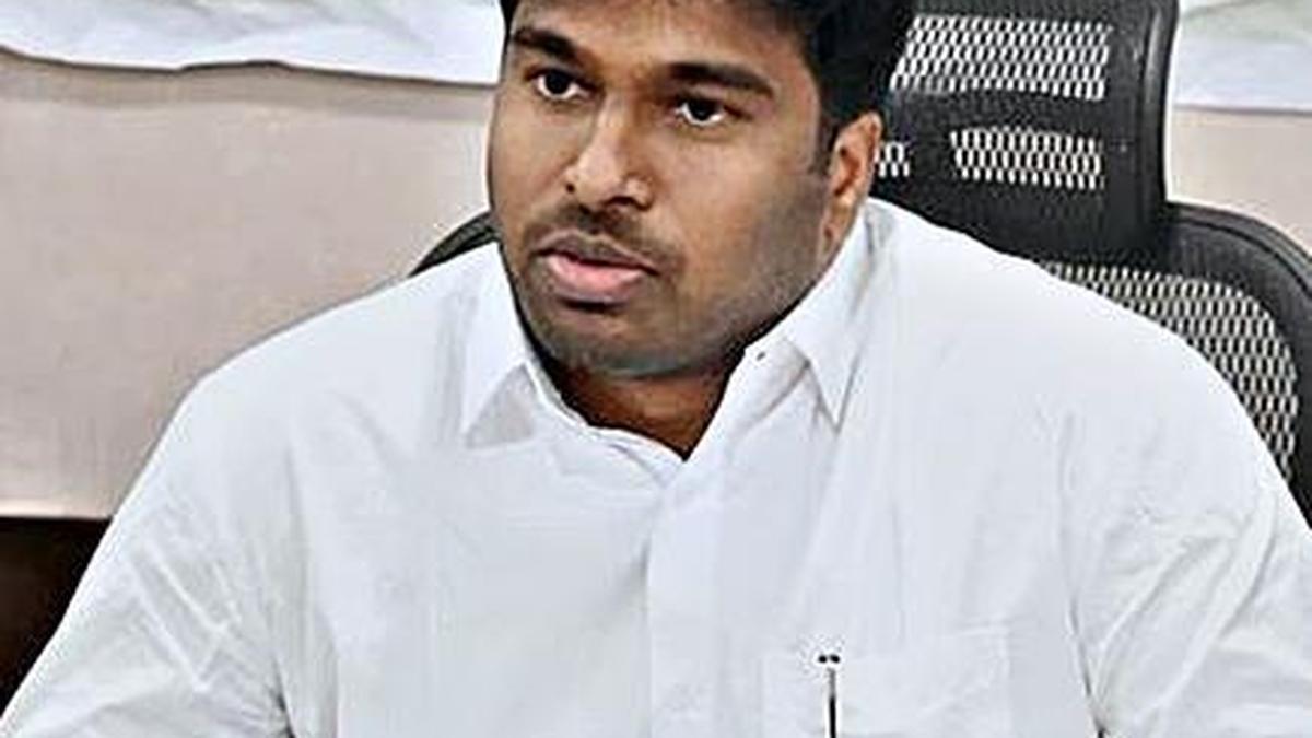 Vizag Collector tells officials to step up road safety efforts
