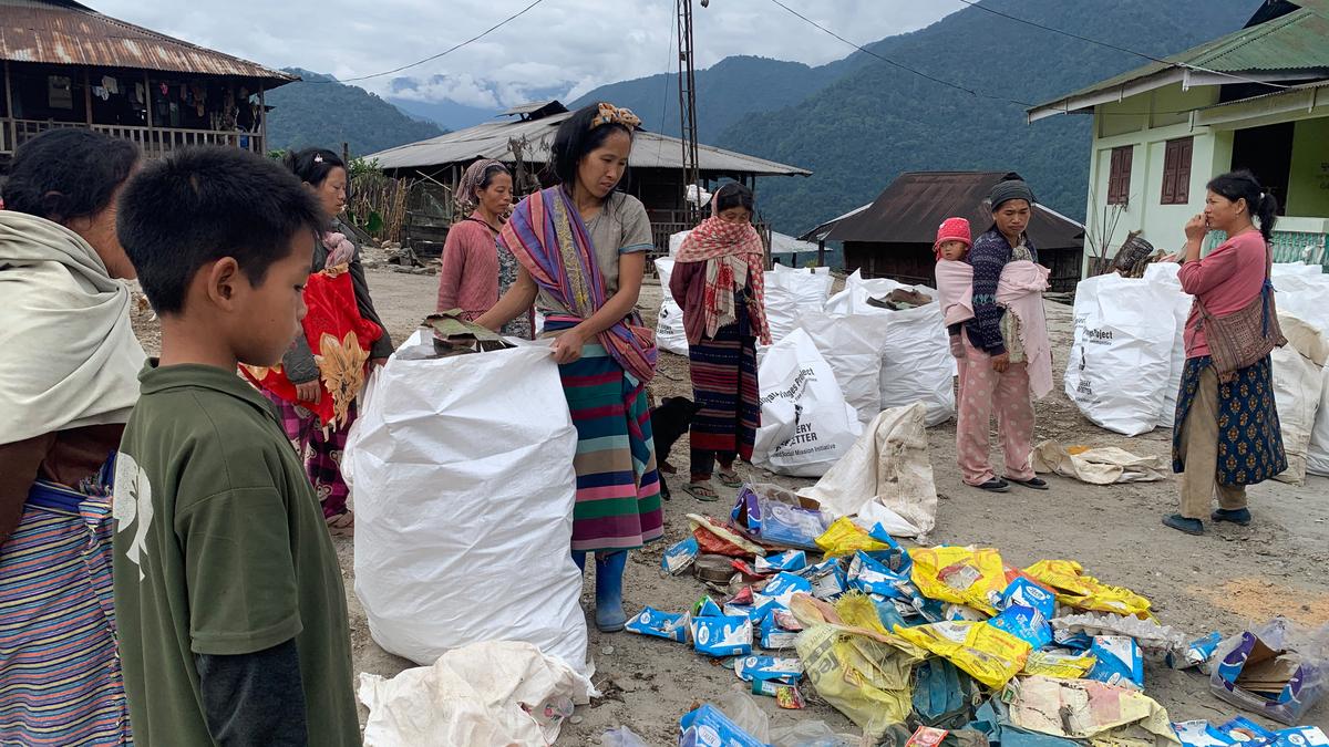 What two districts can teach India about dealing with rural waste