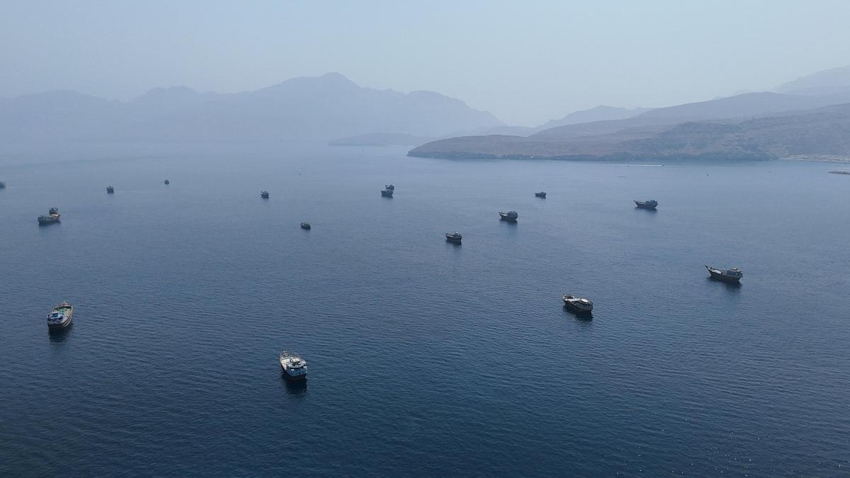 U.S. strikes Iran after ‘attempted attacks on shipping’; four projectiles hit areas east of Strait of Hormuz, state media says