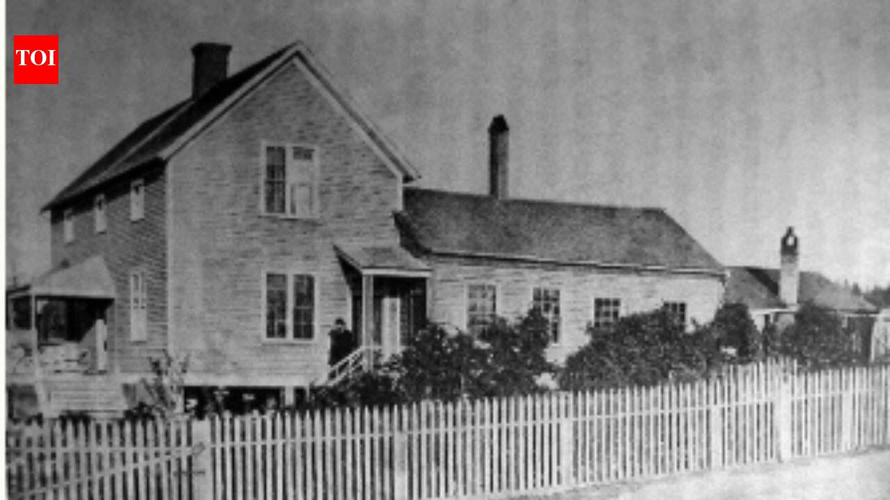 How a derelict 1866 Washington house was saved and restored over 14 years