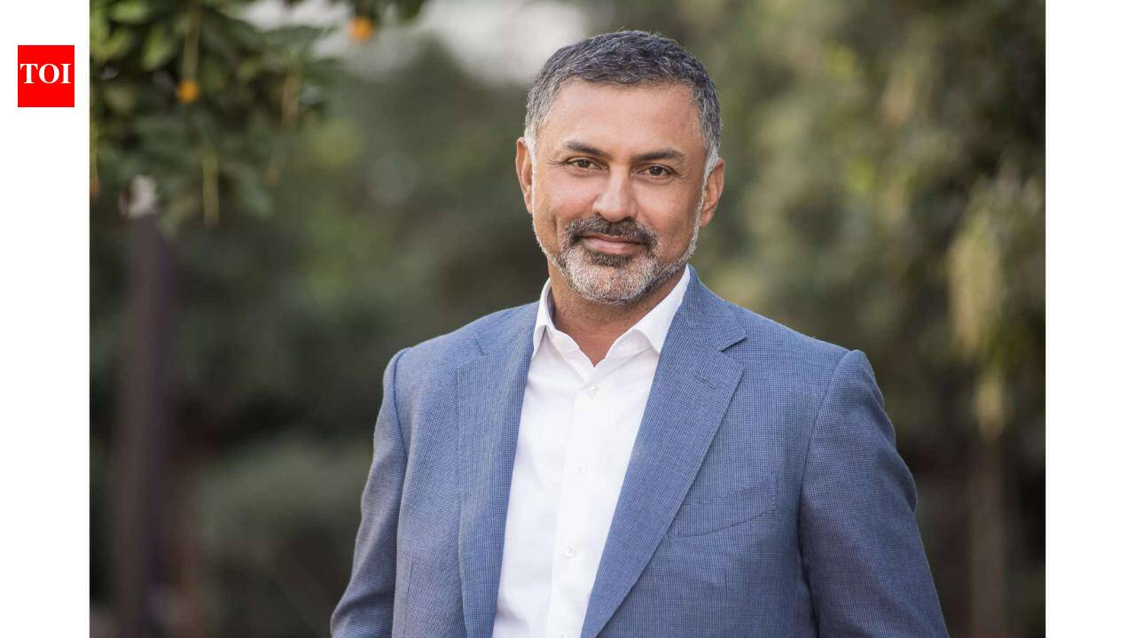 Palo Alto Networks CEO Nikesh Arora has advice for companies investing billions in AI