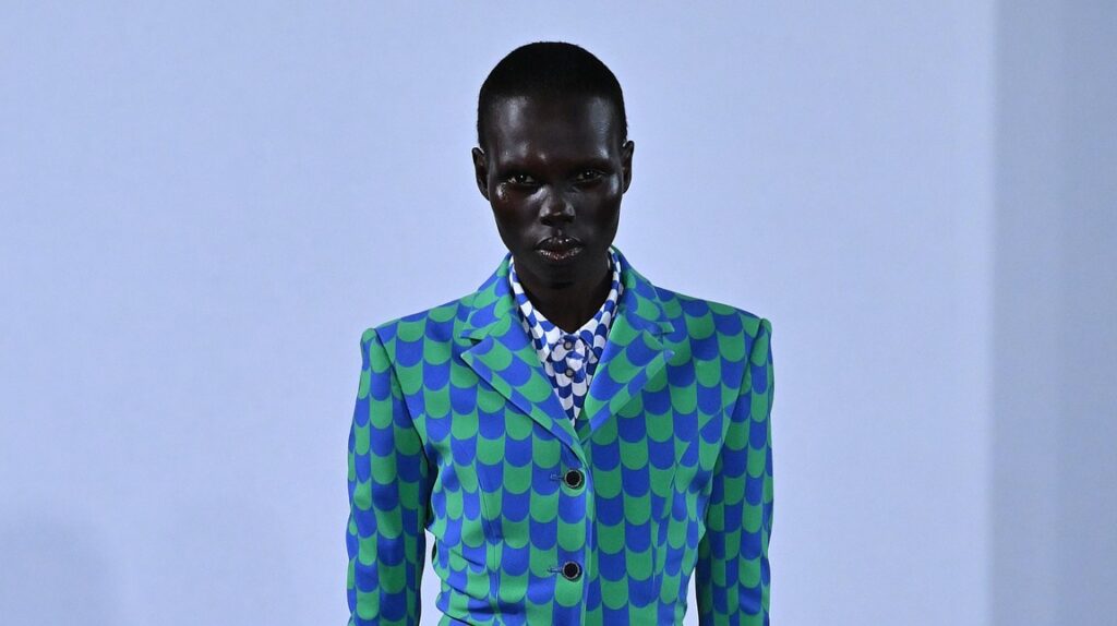 Anrealage Spring 2027 Ready-to-Wear at Paris Fashion Week