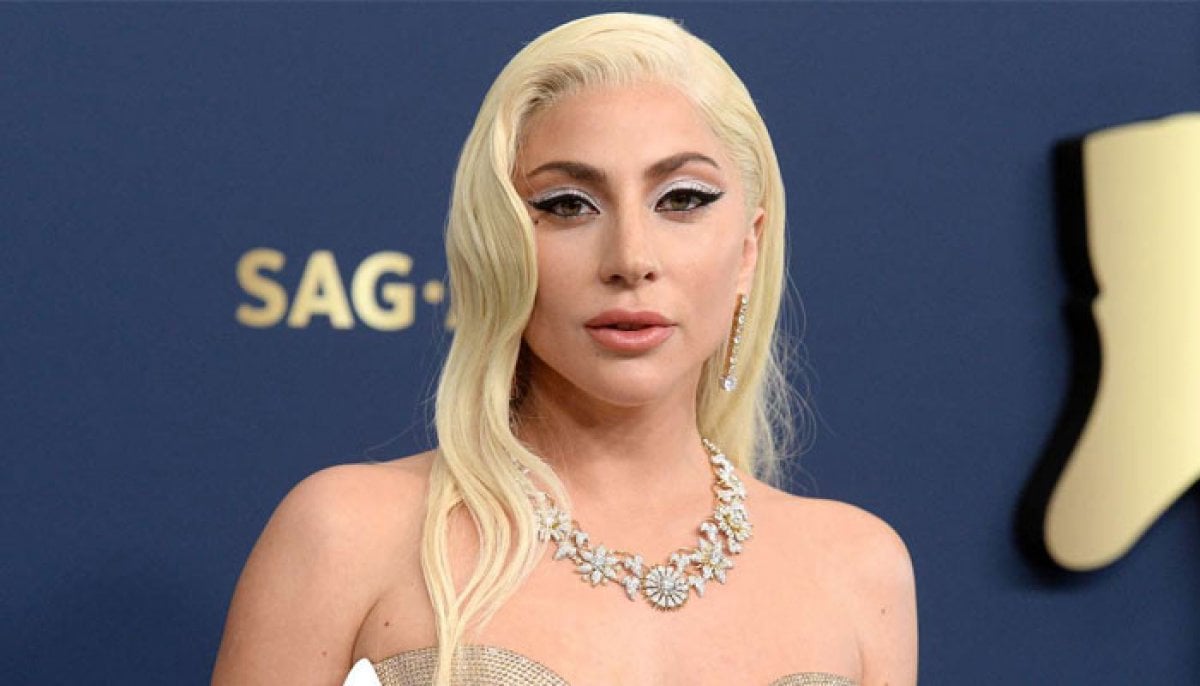 Lady Gaga apologises for how her beauty brand treated influencer Golloria – The News International
