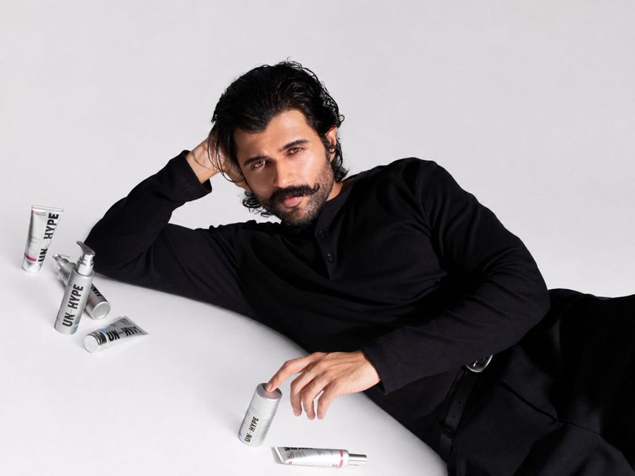 Vijay Deverakonda’s UNHYPE Sells 30,000 Skincare Products in Two Weeks – SMEStreet