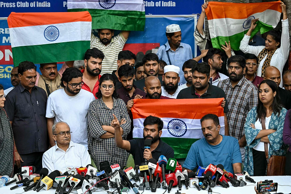 India closes down New Delhi park ahead of ‘cockroach’ movement rally