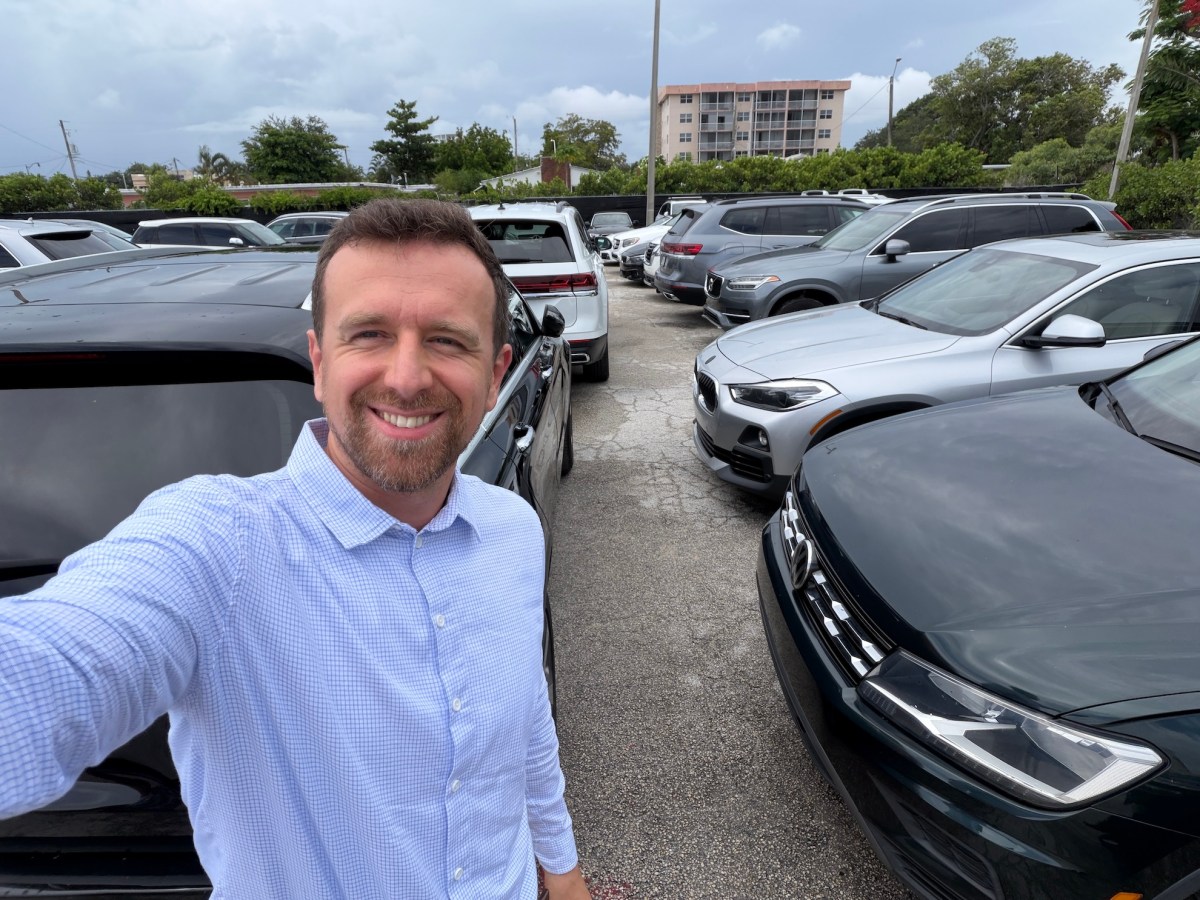 This startup wants to turn idle car inventory into rental revenue