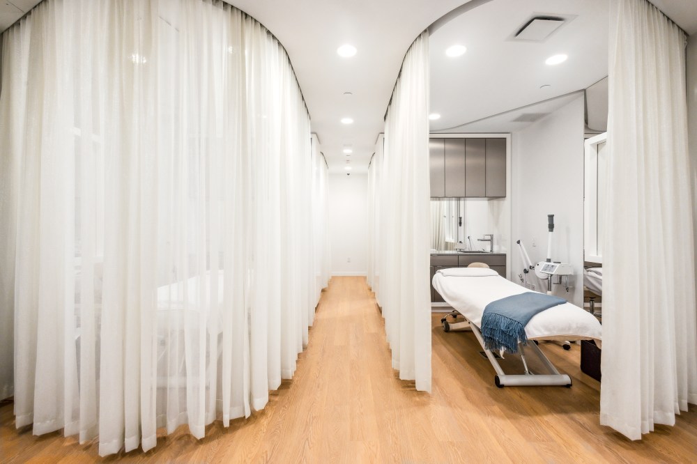 Silver Mirror Launches GLP-1 Volmira Facial to Address Skin Concerns Amid Weight Loss